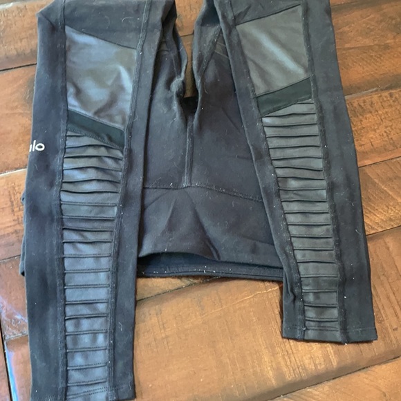 Alo yoga Moto leggings - Picture 4 of 4
